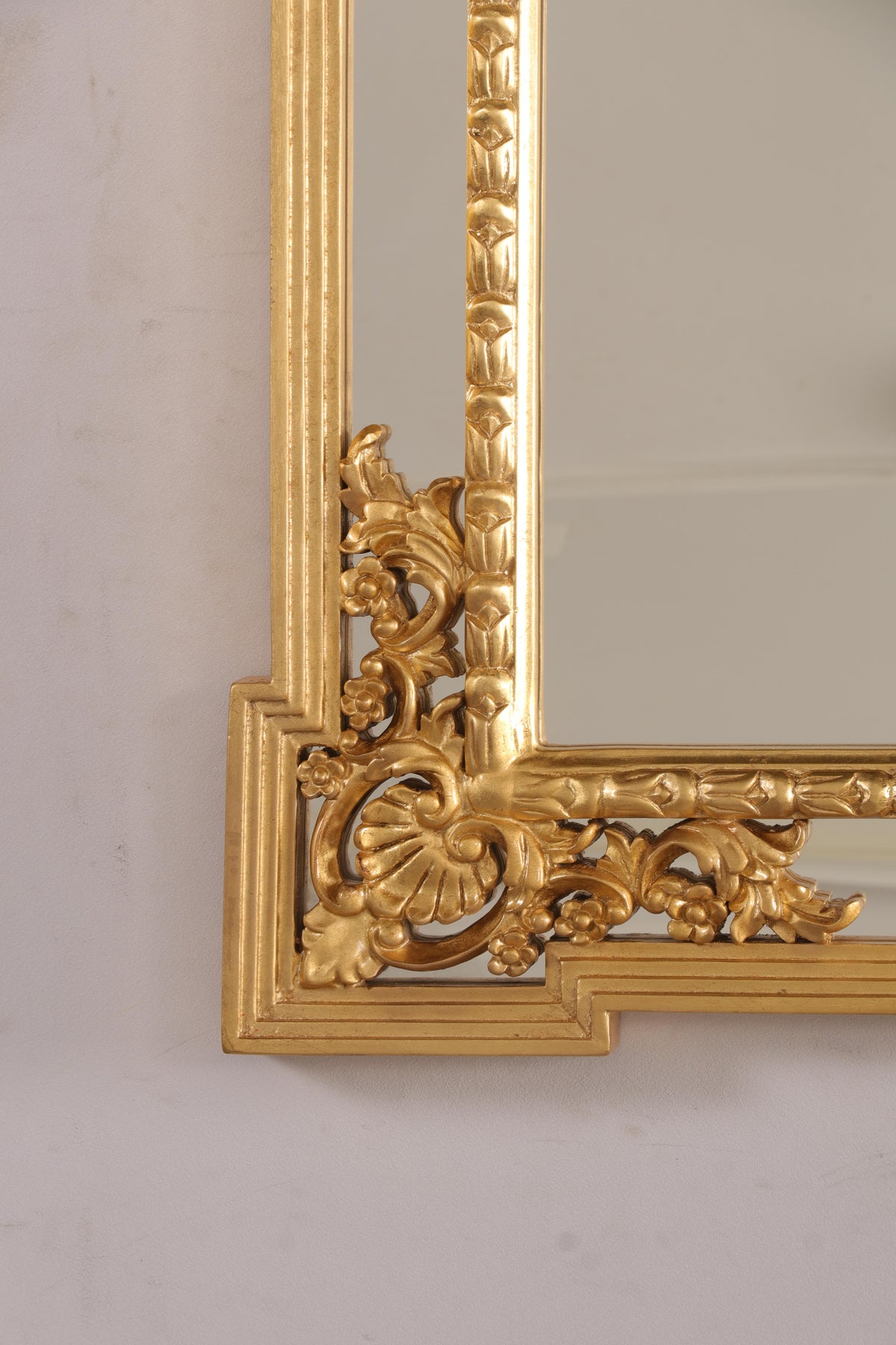 Seraphina Royal Crest Wall Mirror – Luxury Ornate Gold European Statement Mirror