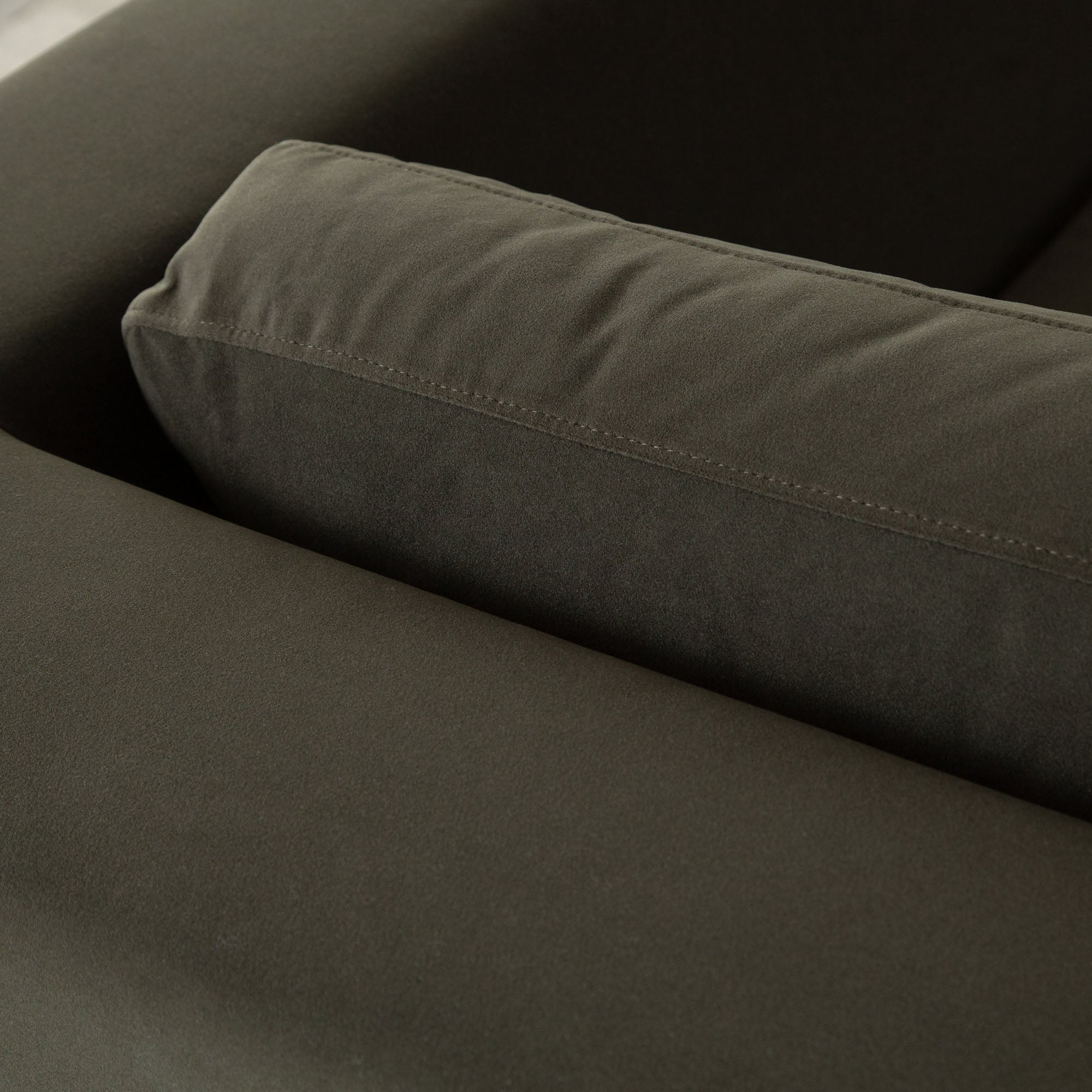 Rift Sofa
